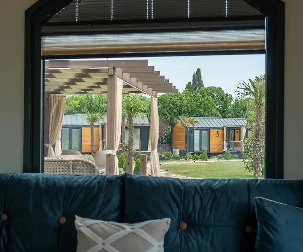 La Fontana Szálloda *